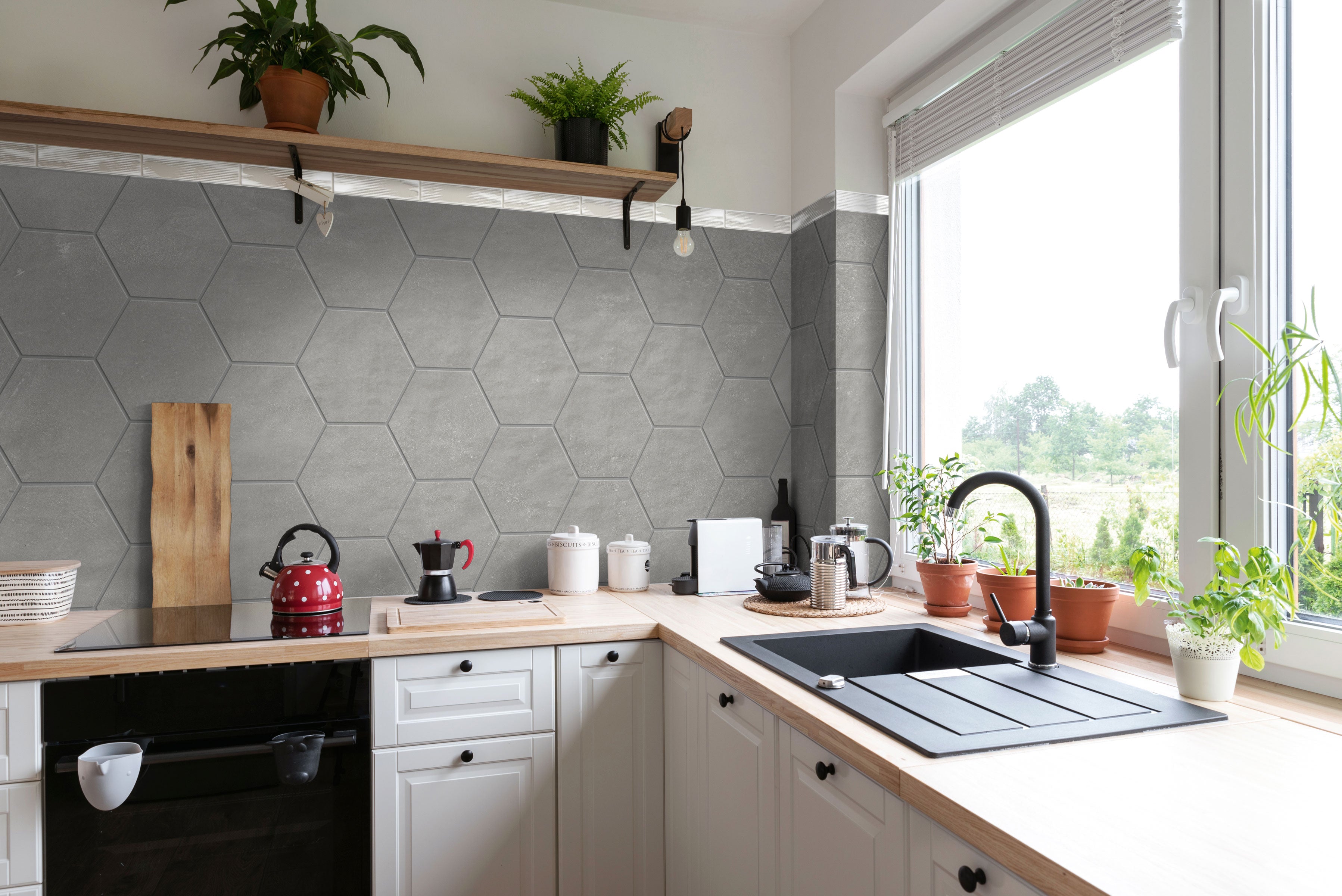 Earthen 10x10 Matte Hexagon Porcelain Tile in Smoke