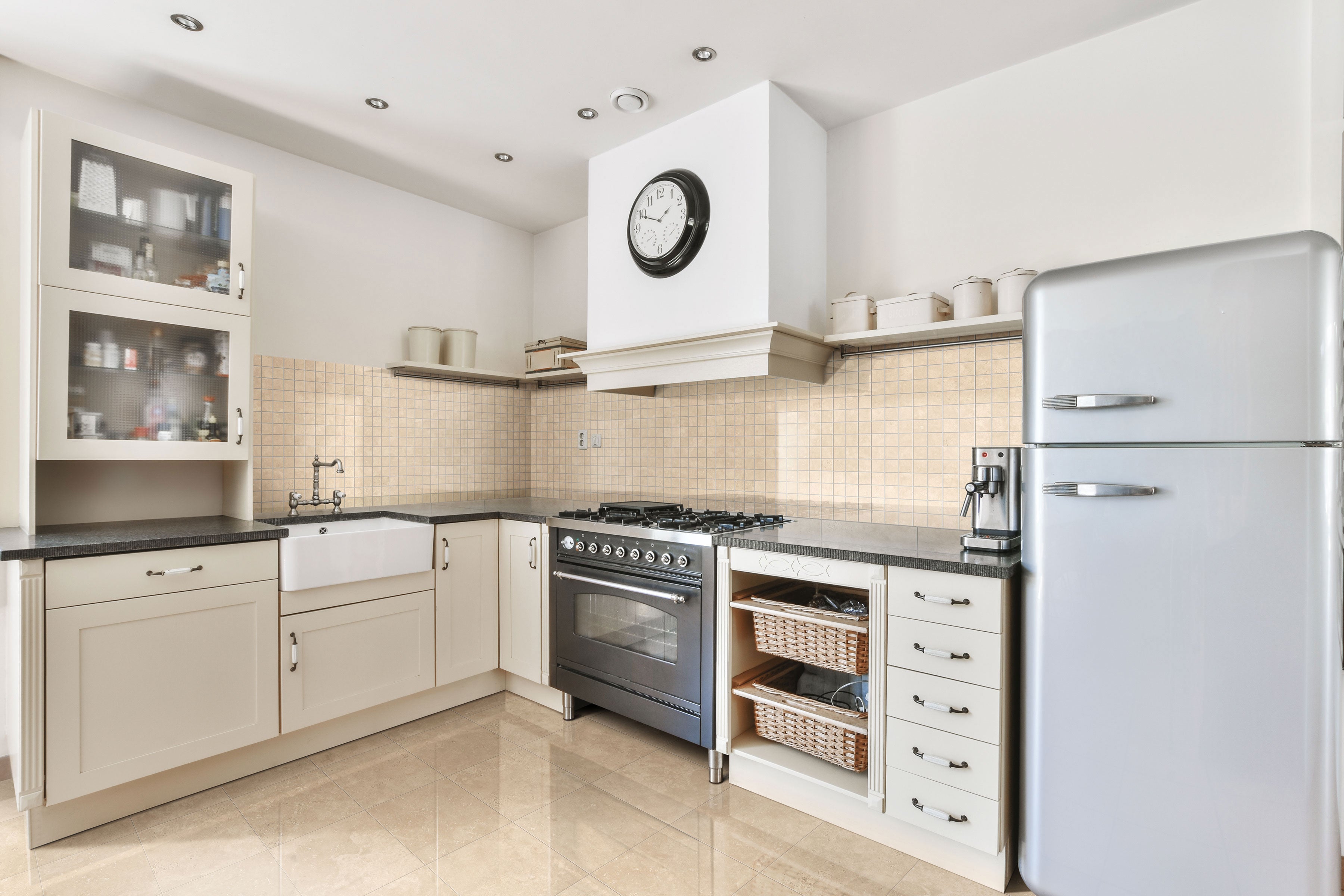 Luxury 12x12 Polished Porcelain Tile in Marfil